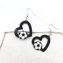 1 paire de boucles d'oreilles en forme de cœur de football en acrylique, boucles d'oreilles de supporter de match de football pour les femmes, la Saint-Valentin, maman, mère, fête des mères, cadeau