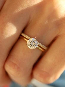 Conjunto de 2 peças S925 e 925 prata esterlina fileira única e anéis redondos de 2 ct conjunto elegante para mulheres festa de namoro anel empilhável ocasião de aniversário joias femininas requintadas presente