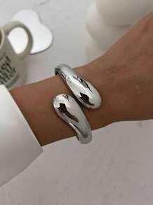 1pc Fashion Design Elastic Metallic Glossy Water Drop Bangle Set