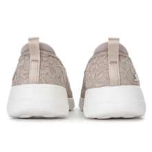 Skechers Go Walk 一脚蹬休闲鞋，减震轻便女鞋，适合通勤、运动、日常穿着，37 码及以上建议订购小半码，896020 - 灰褐色 - 查看 5