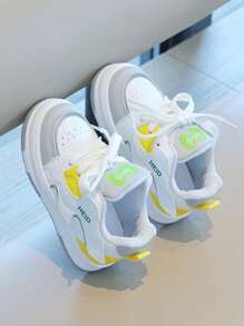 Retro Chunky Sneakers 2025 New Casual Thickened Bottom Skateboarding Shoes