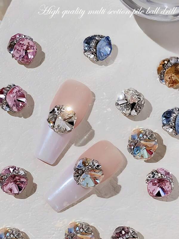 10 Stück Luxus Kristall Nagelkunst Strass Set in 6 Farben, multifacettierte funkelnde Edelsteine, hochwertige handgefertigte Charms für Nägel, unduftende Champagner- und transparente dekorative Nagelstrass Nagelzubehör