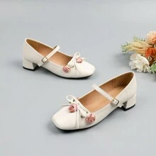 Pumps mit Blockabsatz und Blumen-Detail für Damen in Große Größen, Lässig-Stil, Valentinstag