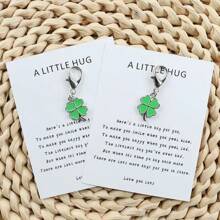 1 件/2 件时尚创意四叶草幸运钥匙扣派对小礼物，配有简约优雅的拥抱卡，可爱钥匙链环包背包吊坠汽车钥匙吊坠圣帕特里克节朋友纪念礼物、理想的魅力礼物、友谊礼物、生日礼物、陪伴礼物、节日派对礼物，给他人也送一份幸运四叶草礼物汽车配件包饰学校字母哥特 Y2k 包配件挂绳带身份证夹汽车配件包饰 - 彩色 - 查看 15