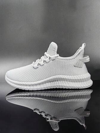 男士轻便跑步鞋，网眼面料一脚蹬，舒适灵活柔软底部，男女通用运动鞋