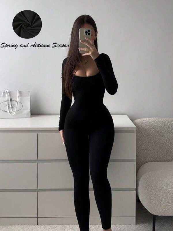 Black U-Shaped Neck And Long Sleeve Jumpsuit Suitable For Spring And Autumn