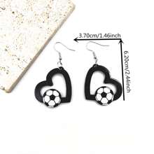 1 paire de boucles d'oreilles en forme de cœur de football en acrylique, boucles d'oreilles de supporter de match de football pour les femmes, la Saint-Valentin, maman, mère, fête des mères, cadeau