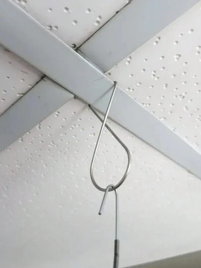 20/50/70/100pcs T-Shape Ceiling Clip Hooks, For Hanging Signs/Tags On Tile/Grid/Ceiling In Office, Classroom, Home, Wedding Decoration, Suitable For Christmas Scenes, Holiday Party Decor Hooks