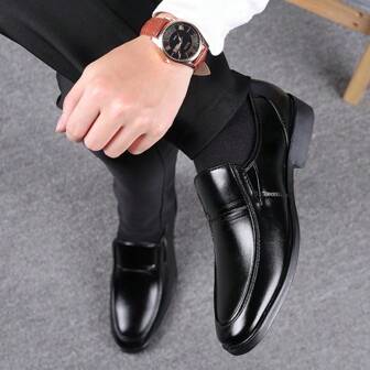 New Men Loafers Shoes, Simple Solid Color Low-Top Patchwork Metal Decor, 1 Piece Soft Bottom Comfy Breathable Non-Slip Slip-On Casual Shoes, Suitable For Commuting, Hiking, Party, Wedding, Versatile