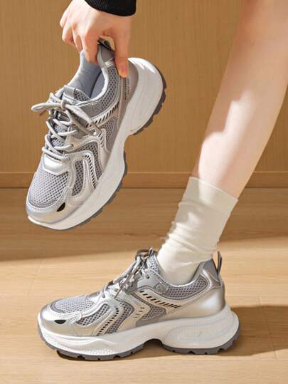 Autumn/Winter Casual Sports Style Thick Flat Silver Chunky Sneakers, Mesh Breathable, Suitable For New Year's Day, Halloween, Christmas, Combining Comfort And Functionality Of Sports Shoes With Fashion Elements, Suitable For Casual Daily Matching, Adding A Sense Of Casualness And Vitality To The Outfit