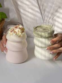 1PC 550ml Creative Snowman Shaped Glass Cup, Aesthetic Drinking Tumbler For Iced Coffee, Latte, Desserts, Unique Coffee Cup, Holiday Essential For Parties, Stylish Glass Cup, Great For Halloween, Christmas Gift, Without Straw Glass Cup