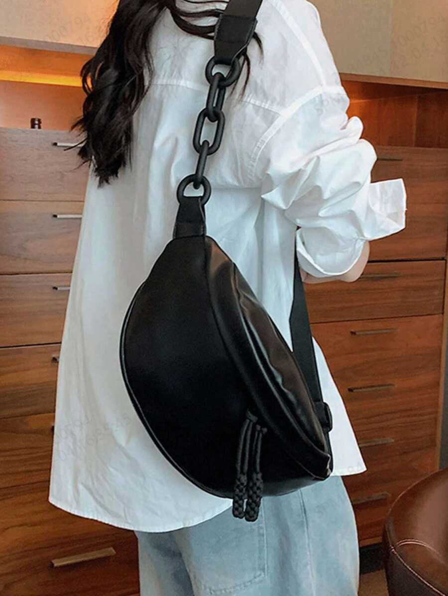 2024年新款时尚经典大容量休闲纯色PU防水面料带贴边口袋设计斜跨单肩胸包适合旅行运动。