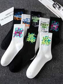 5 pares de calcetines de tubo medio aleatorios para hombres y mujeres de estilo callejero. Calcetines de tripulación cómodos y personalizados con estampados de colores