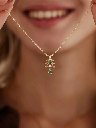 1 pièce Collier pendentif arbre de Noël en argent sterling S925 avec cubic zirconia cubique. Un bijou de luxe polyvalent à offrir aux femmes, convenant à un port quotidien et aux fêtes