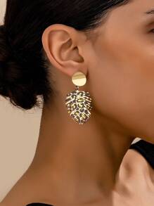 1 Pair Stylish 2025 New Vintage Minimalist Delicate Leaf Design Earrings, Unique Personality Small Accessories, Versatile Gift For Women Daily Wear