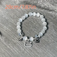 Sanrio 1 pièce Accessoire de poignet élastique avec charm Sanrio Hello chat, perles en verre émaillé de couleur cœur. Créé pour les âges 15+. Bijou officiellement sous licence, inspiré du thème mignon Y2K, idéal pour l'anniversaire et les événements festifs