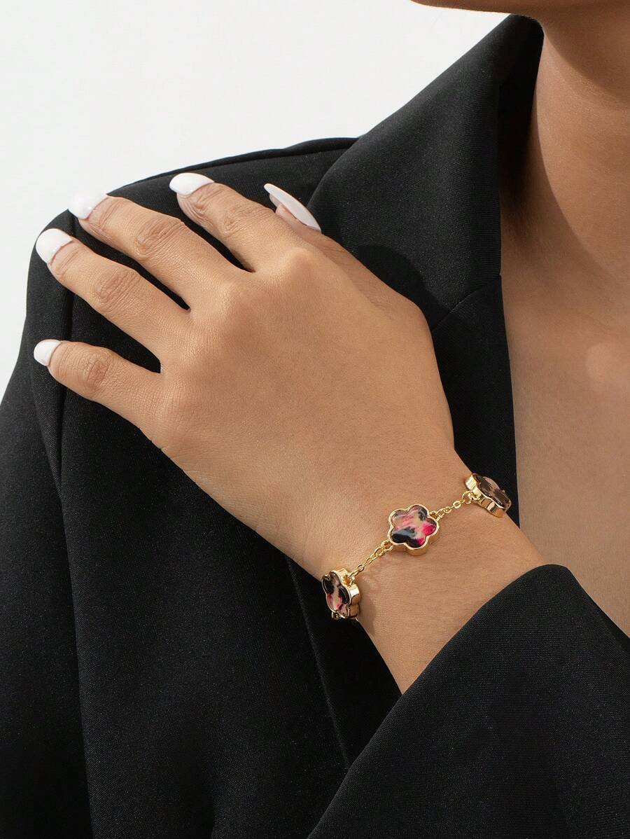 1pc Vintage Metal Lucky Clover Bracelet, Party/Wedding Gift For Women - طباعة الفهد - مشاهدة 1