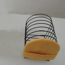 1 pièce Rangement en fer de couleur unie, support de bureau mural moderne et simple pour chapeau, étagère de rangement, sac, organisateur. Cadeau de Saint-Valentin pour garçon, femme, petite amie, petit ami