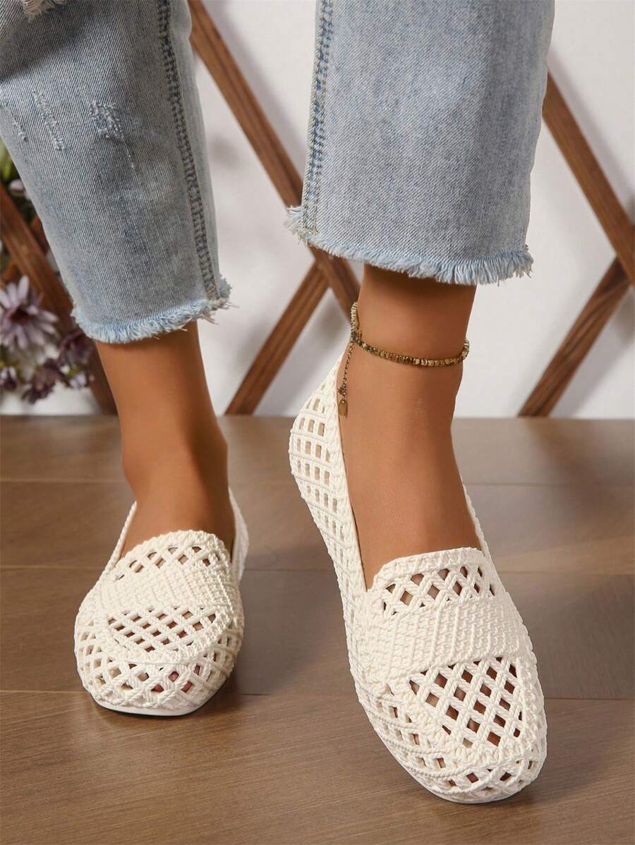 女士透气镂空凉鞋，夏季网眼 PVC 平底鞋，轻质防滑橡胶，适合户外和海滩