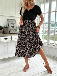 Item Q8048: Ditsy Floral Pleated A-Line Dress - Black - View 4