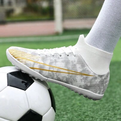 新品青少年足球鞋，适合学校、学生、比赛和训练，高帮坚固地面，长钉，耐磨防滑，适合成年男女