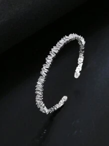 1 Piece Classic And Popular Adjustable Zirconia Bridal Bracelet With An Irregular Step-Cut Design.