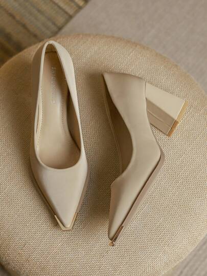 2025 春季新款尖头高跟鞋，优雅简约时尚女鞋，粗跟鞋