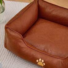 1pc Dog/Cat Leather Cushion Bed, Polyester Filled, No Assembly Needed, Durable & Easy Clean, Suitable For All Dog/Cat Breeds And All Seasons
