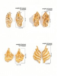 1 Pair Delicate Personalized Creative Metal Asymmetrical Abstract Leaf Stud Earrings, Vintage Minimalist Fashion Elegant Jewelry, Suitable For Women's Daily Commute, Holiday Gifts, Party And Banquet Decoration