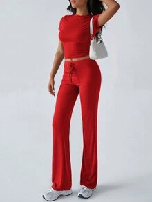 Bộ đồ thể thao thường ngày phong cách Y2K của GAOVOT dành cho nữ - Áo thun ngắn tay cổ tròn màu trơn phối cùng quần ống đứng ôm sát, thích hợp cho mùa hè. - Đỏ - Xem 7