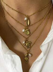 Monlansher Nuova collana alla moda in acciaio inossidabile con pendente a tema marino per donne, caratterizzata da vari elementi marini come conchiglie, cavallucci marini, stelle marine, tartarughe, decorata con perle d'acqua dolce, elegante e versatile per l'uso quotidiano