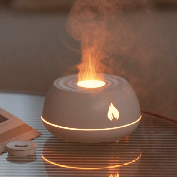 Nuovo diffusore di olio essenziale con simulazione 3D della fiamma, diffusore circolare domestico a ultrasuoni e a fiamma con sette colori graduali, stile creativo, diffusore di oli essenziali USB, umidificatore aromaterapia