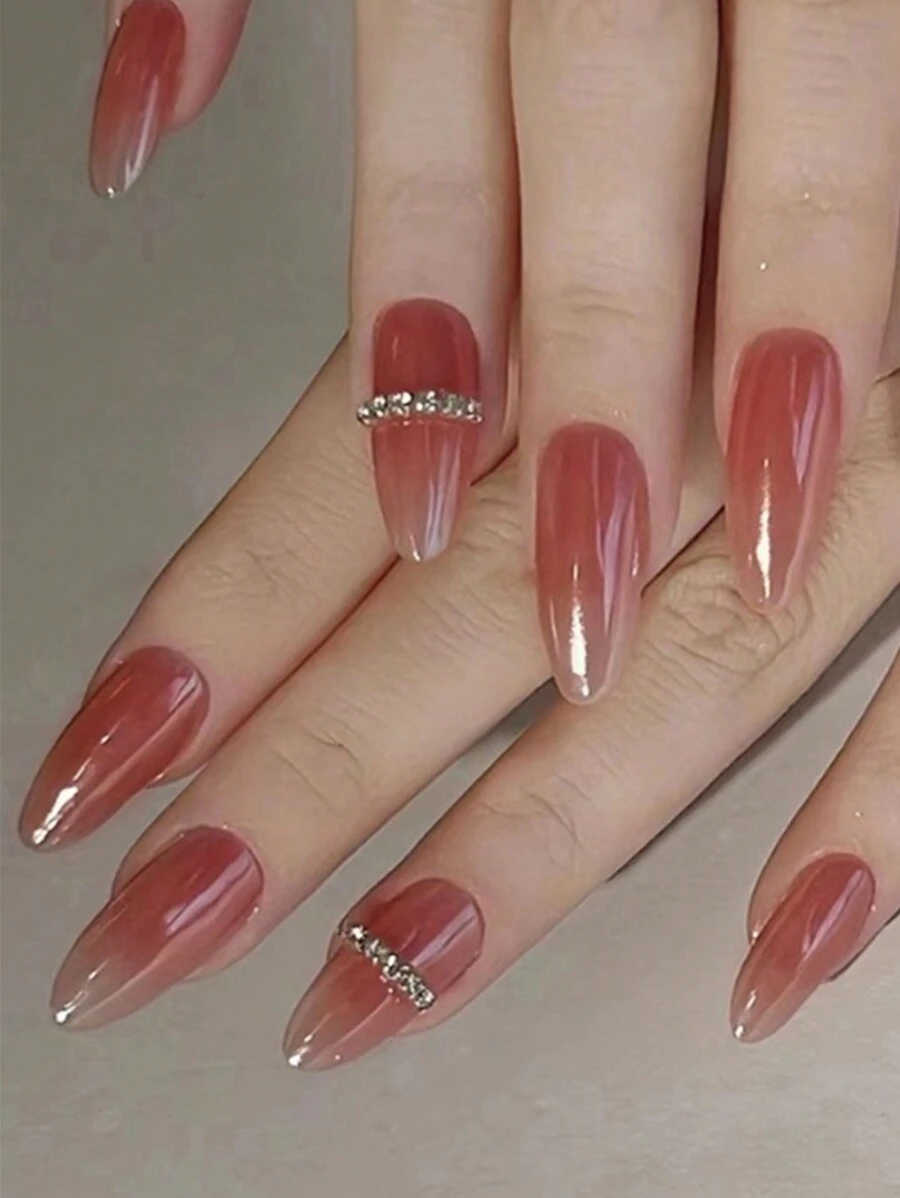 30pcs Almond-Shaped Gradient Red Rhinestone Stick-On Nails With Tools, Sweet Christmas & New Year Nail Decor Suitable For Daily Wear