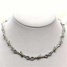 1pc Niche Retro Thorn Necklace, Thorn Clavicle Chain National Fashion Pants Chain, Hip-Hop Street Cool Punk Necklace For Men And Women