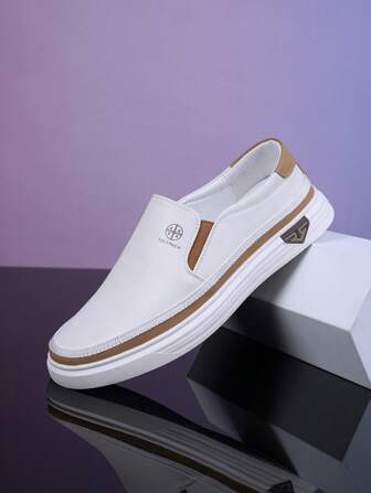Nouveaux mocassins pour hommes, chaussures simples et polyvalentes de mode casual, légères et confortables à enfiler, convenant pour l'été casual, les activités de plein air, les voyages, les cadeaux de remise des diplômes, les accessoires vestimentaires d'anniversaire, le style "Old Money"