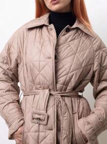 Veste longue et légère pour femme – Manteau doudoune au design géométrique et de couleur unie, manteau ceinturé avec poches et boutons, décontracté, élégant et polyvalent, parfait pour un usage quotidien, le travail, l'école, les sorties automne/hiver.