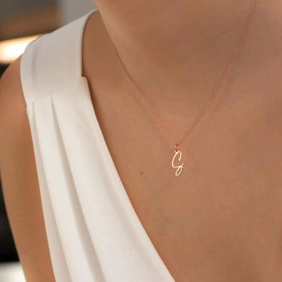1 pièce Collier pendentif personnalisé avec prénom anglais, avec couronne et design papillon creux à moitié. Collier élégant en acier inoxydable, cadeau de bijouterie d'anniversaire pour fille (personnalisé en anglais) - Multicolore - Voir 1