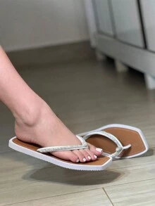 Kit 2 Pares Chinelo Feminino Quadrado Bicolor Correias Com Nó De Strass Aplique Pedraria Casual Macio Lançamento 2025 - Branco e Rosa - Visão 5