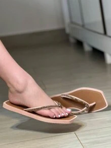 Kit 2 Pares Chinelo Feminino Quadrado Bicolor Correias Com Nó De Strass Aplique Pedraria Casual Macio Lançamento 2025 - Branco e Rosa - Visão 4