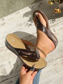 Damen Sandalen mit Keilabsatz, Plateau und Metall-Schnalle in Große Größen für den Strand