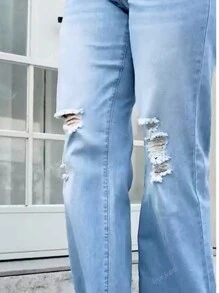Jeans femininos elegantes vintage, modelo reto com furos e design de vários botões - sem zíper, de temporada, Denim desgastado, moda casual, adequado para várias ocasiões, presentes de Natal, Ano Novo e outras festas - Azul médio