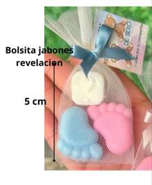 10 Little Feet Gender Reveal Soap - Pink and Blue - View 1