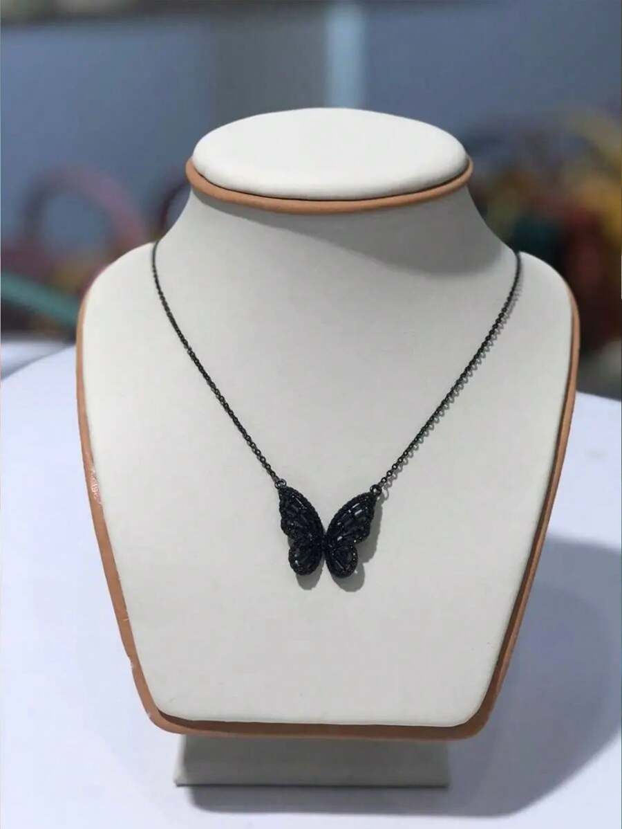 1 件优雅迷人的黑蝴蝶吊坠项链，适合女性日常佩戴和特殊场合或礼物 - 彩色 - 查看 1
