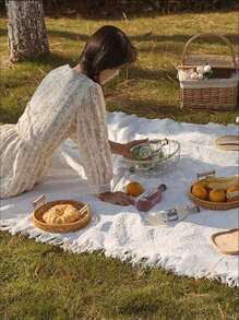 1 Piece Of White Picnic Mat Moisture-Proof Blanket, Suitable For Outdoor Camping, Backyard Picnics, Camping Picnic Mat Picnic Cloth Moisture-Proof Thick Tent Floor Mat Beach Blanket French Outdoor Equipment Photography