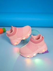 New Kids Soft & Breathable Mesh Casual Sneakers, Lightweight Lace-Up Outdoor Sports Shoes With Non-Slip Sole And LED Lights