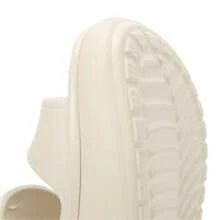 Crocs Pantuflas y sandalias clásicas esponjosas, 207670-2Y2 - Blanco hueso - Ver 7