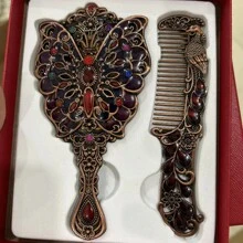 Exquisite Small Relief Antique Peacock Open Screen Handheld Mirror & Portable Creative Sense Comb, Gift Box With Greeting Gifts And Birthday Gifts,The Color Of The Gemstones Inlaid In The Product Is Random,Women Valentine Gift Birthday Boyfriend Girlfriend