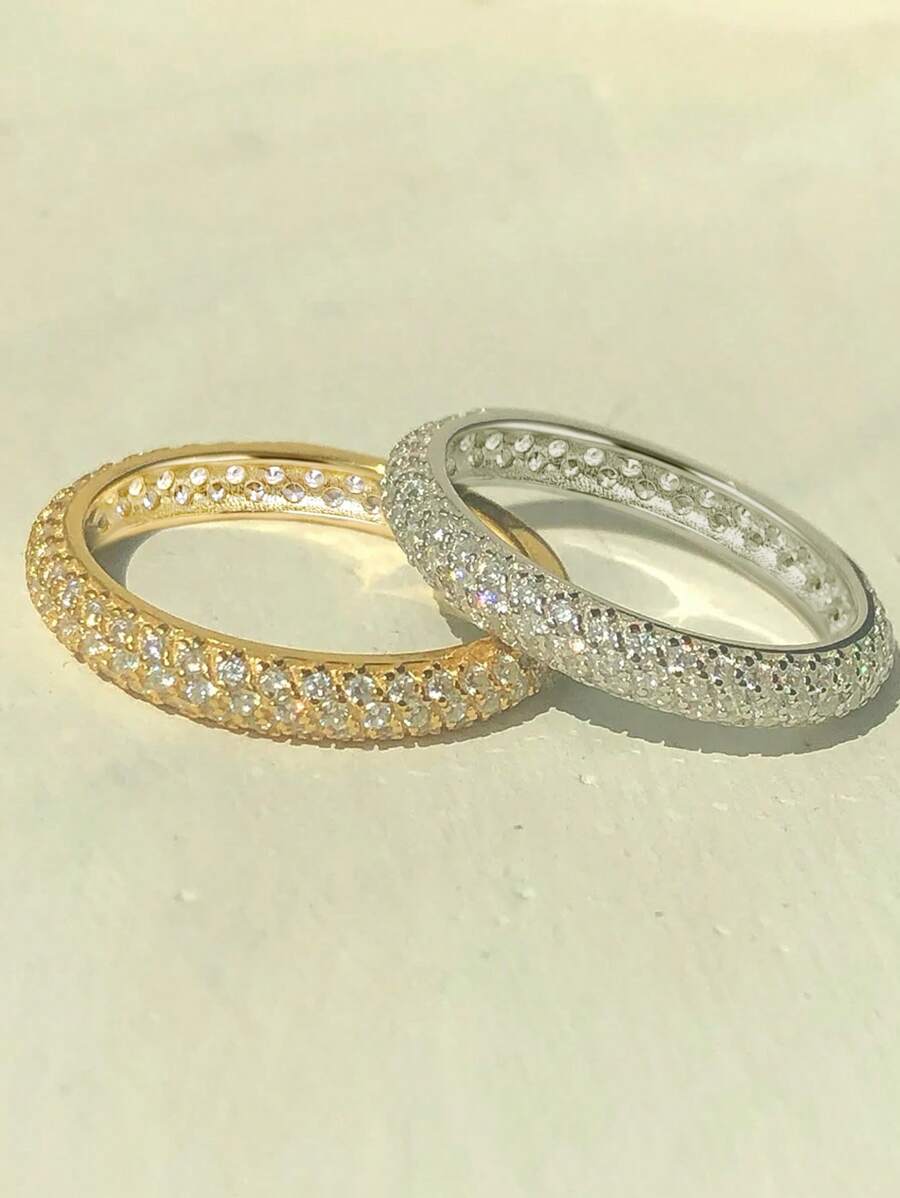 1枚纯银镶钻戒指，闪亮夺目，男女皆宜，可搭配日常服饰或派对配饰，高品质戒指，精致珠宝礼品。 - 滿圈雙排鑽 - 查看 1