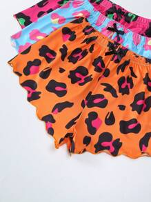 3 piezas Pantalones cortos de estar en casa con estampado de leopardo asimétrico y ribete de lechuga