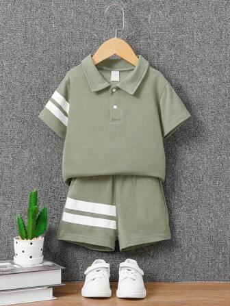 2 件套男童夏季休闲装 - 双白条纹 Polo 衫和短裤，儿童和幼儿运动服套装